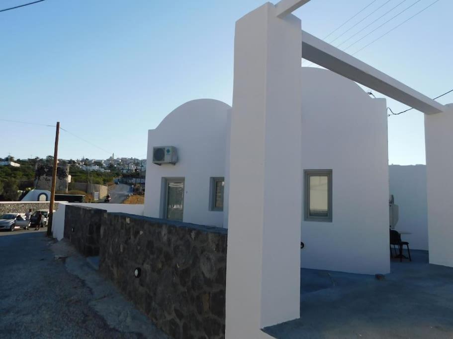 Fira Exo Katikies- Urban Fira Apartment Екстериор снимка