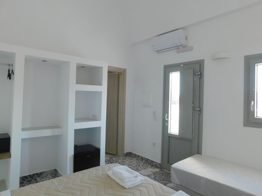 Fira Exo Katikies- Urban Fira Apartment Екстериор снимка