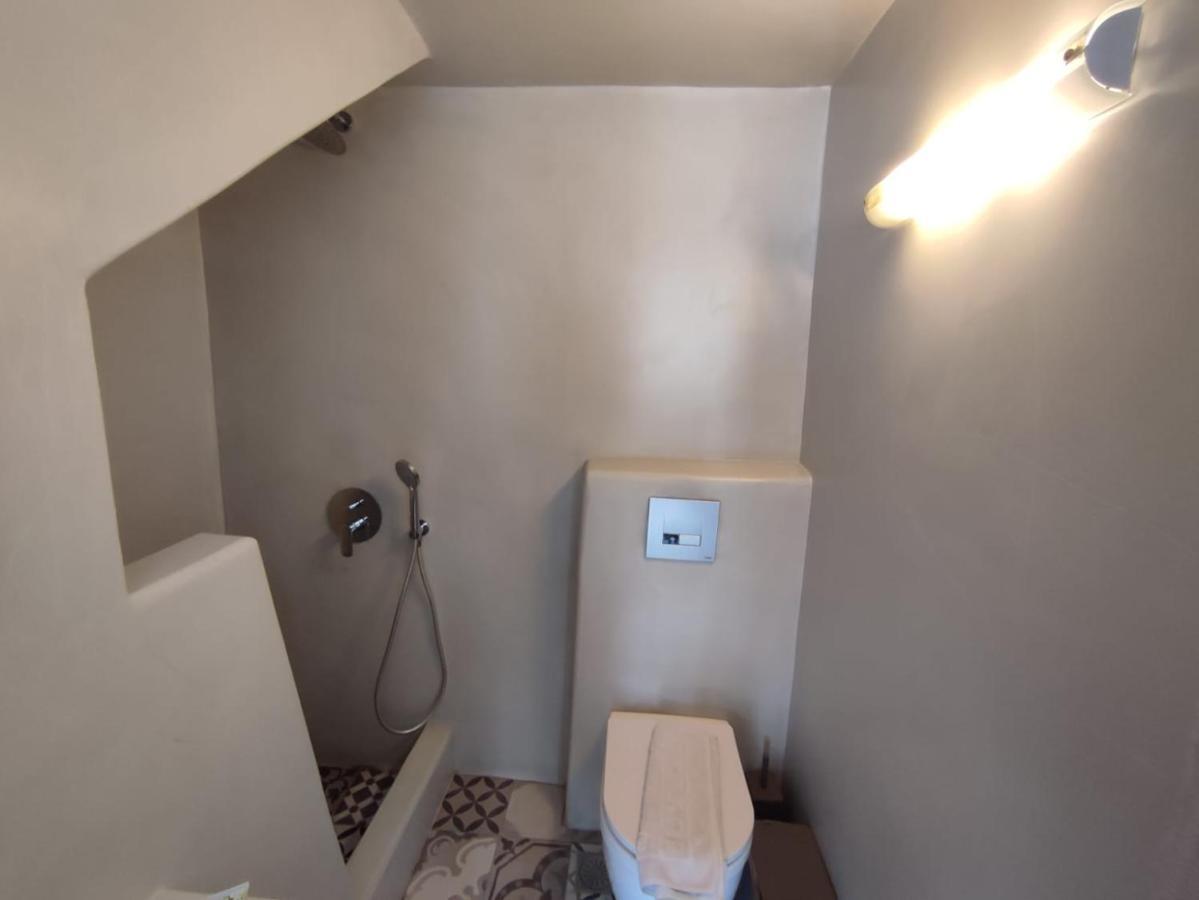 Fira Exo Katikies- Urban Fira Apartment Екстериор снимка